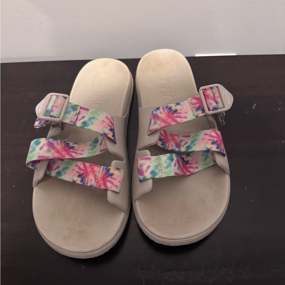 Chaco Chillos in Women's Sandals with Light Tie-Dye Straps